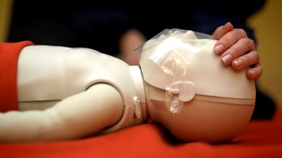 Hjärt- och lungräddning för spädbarn – du kan rädda liv
